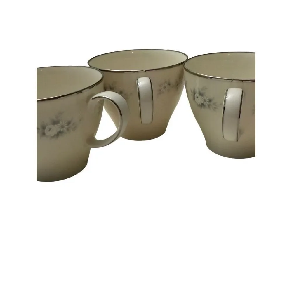 Noritake Yorkdale Ivory China set of 3 Blue & White Floral‎ Tea Cups Japan style